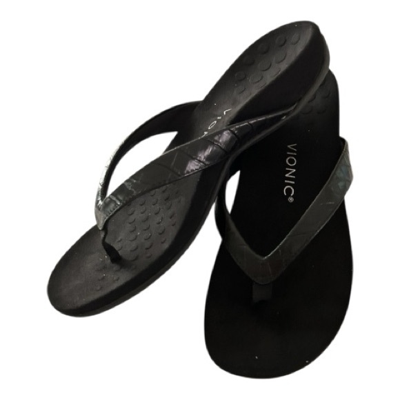 Vionic Women's Black Flip-Flop Sandals Size 8.5 - Picture 1 of 5